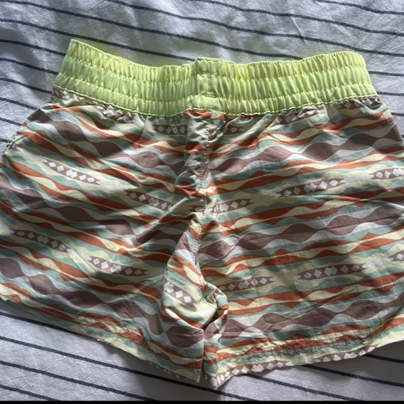 Kids Patagonia Board Shorts - Picture 2 of 3